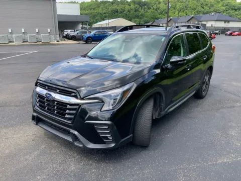 More photos of 2023 Subaru Ascent Limited at Don Wood Ford Lincoln, OH