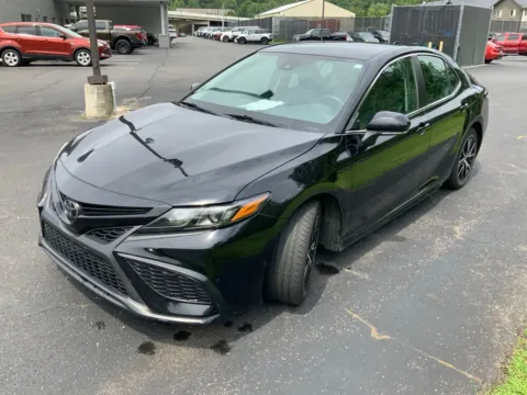 More photos of 2024 Toyota Camry SE at Don Wood Ford Lincoln, OH