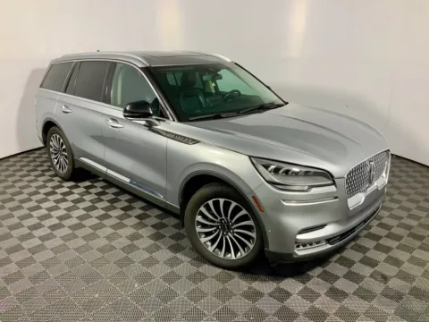 More photos of 2021 Lincoln Aviator Reserve at Don Wood Ford Lincoln, OH