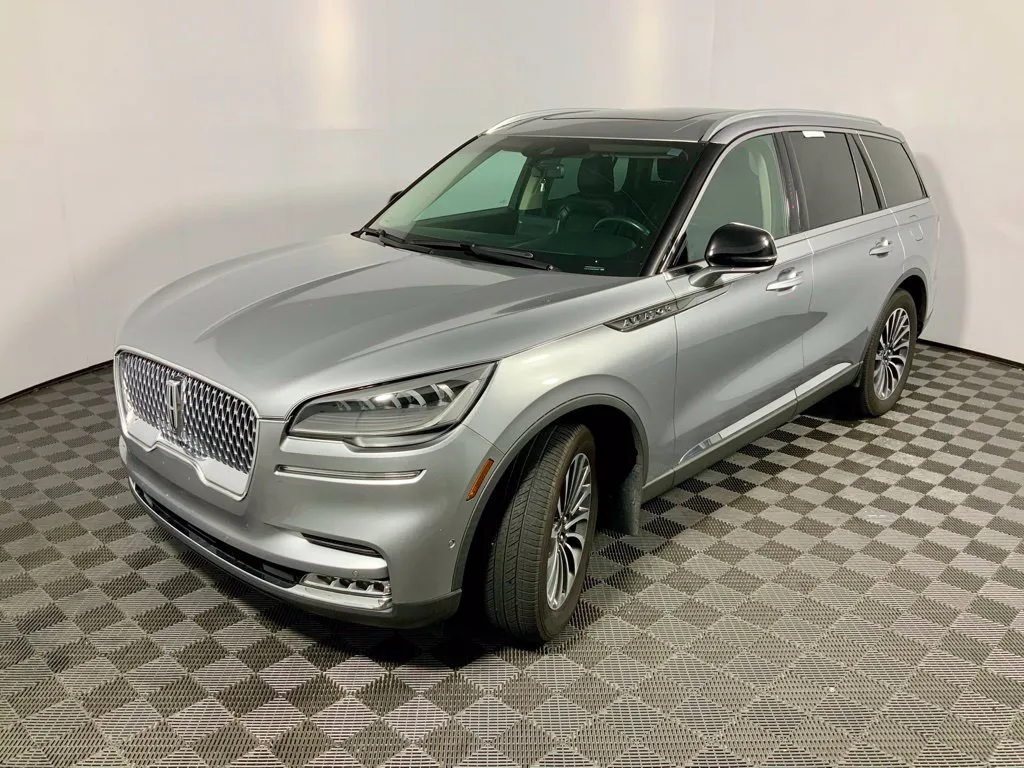 Lincoln Aviator photo 12