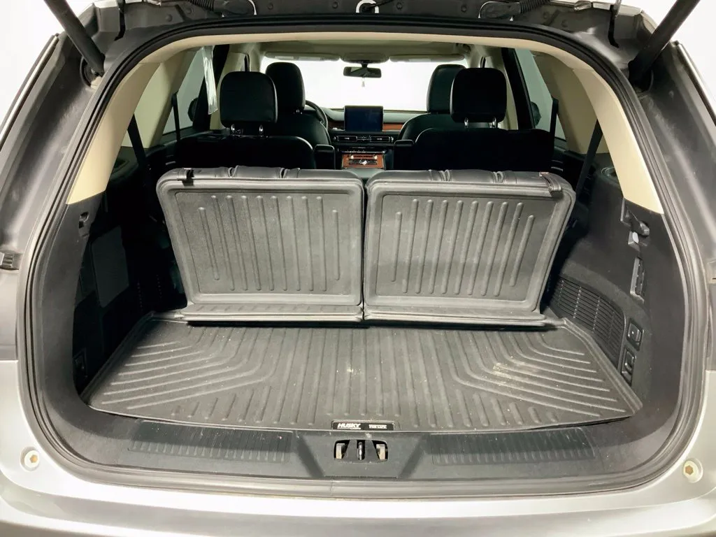 Lincoln Aviator photo 31