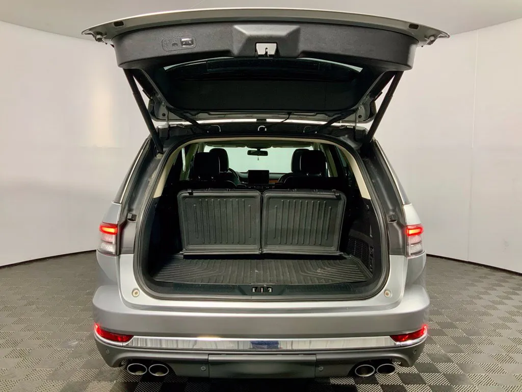 Lincoln Aviator photo 17