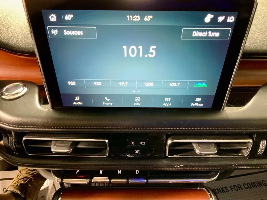 Lincoln Aviator photo 24
