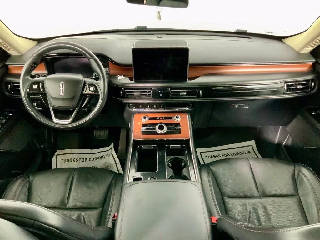 Lincoln Aviator photo 28