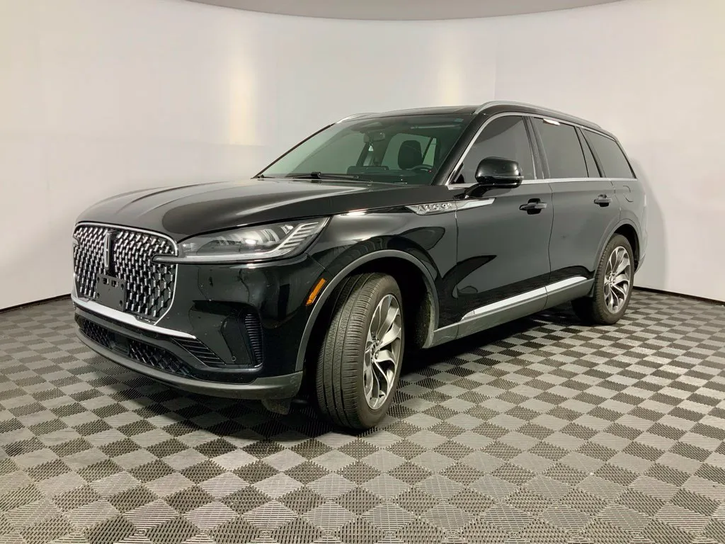 Lincoln Aviator photo 11