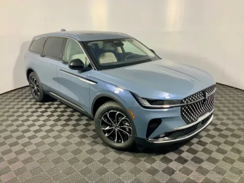 More photos of 2026 Lincoln Nautilus Premiere at Don Wood Ford Lincoln, OH