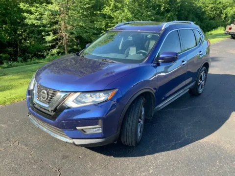 More photos of 2018 Nissan Rogue SL at Don Wood Ford Lincoln, OH