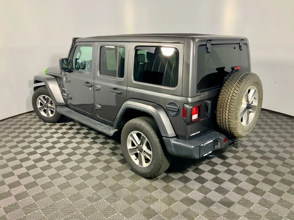Jeep Wrangler photo 13