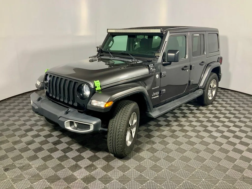 Jeep Wrangler photo 9
