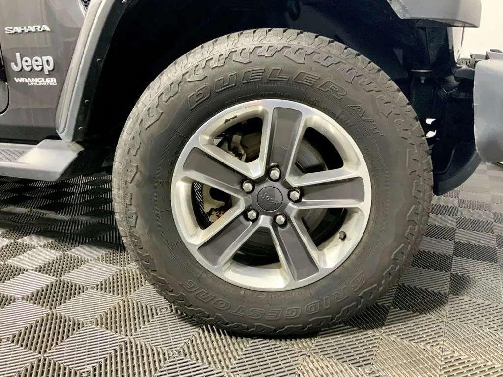 Jeep Wrangler photo 34