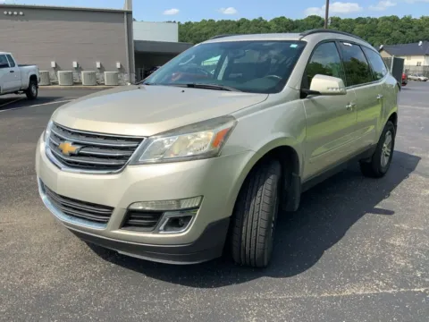 More photos of 2015 Chevrolet Traverse 2LT at Don Wood Ford Lincoln, OH