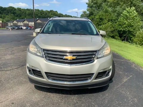 More photos of 2015 Chevrolet Traverse 2LT at Don Wood Ford Lincoln, OH
