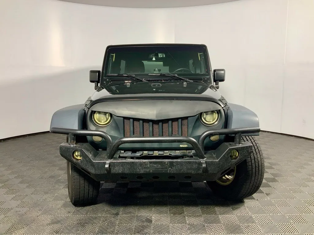 Jeep Wrangler photo 3