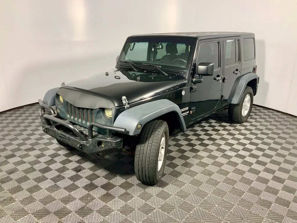 Jeep Wrangler photo 8