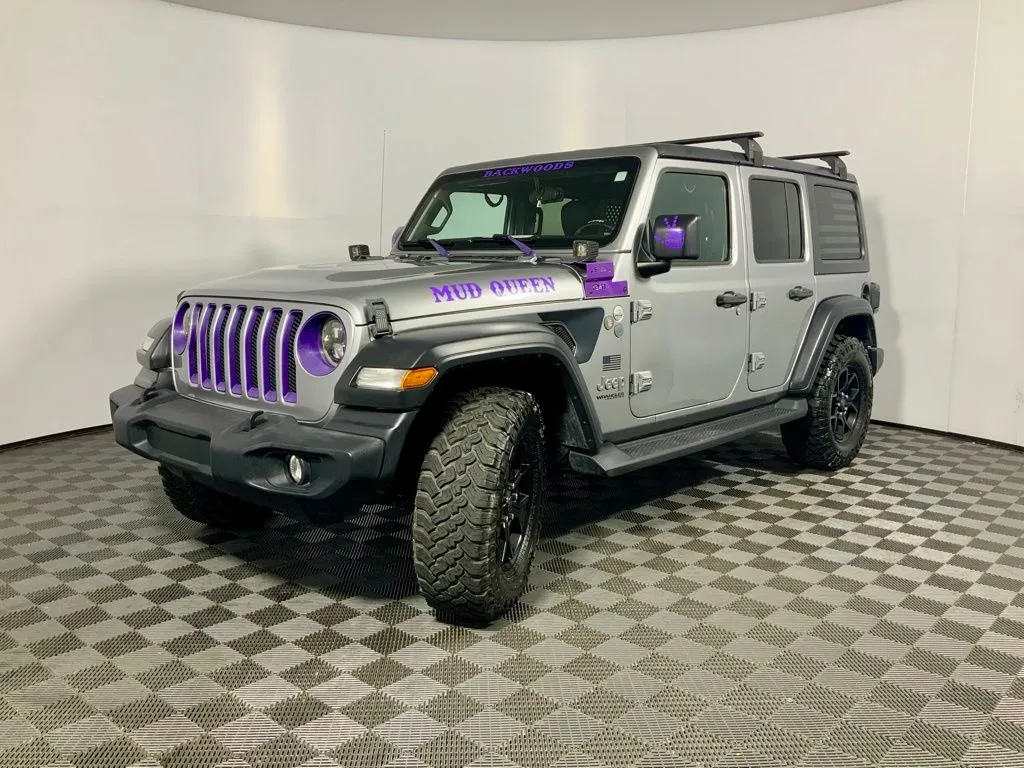 Jeep Wrangler photo 8