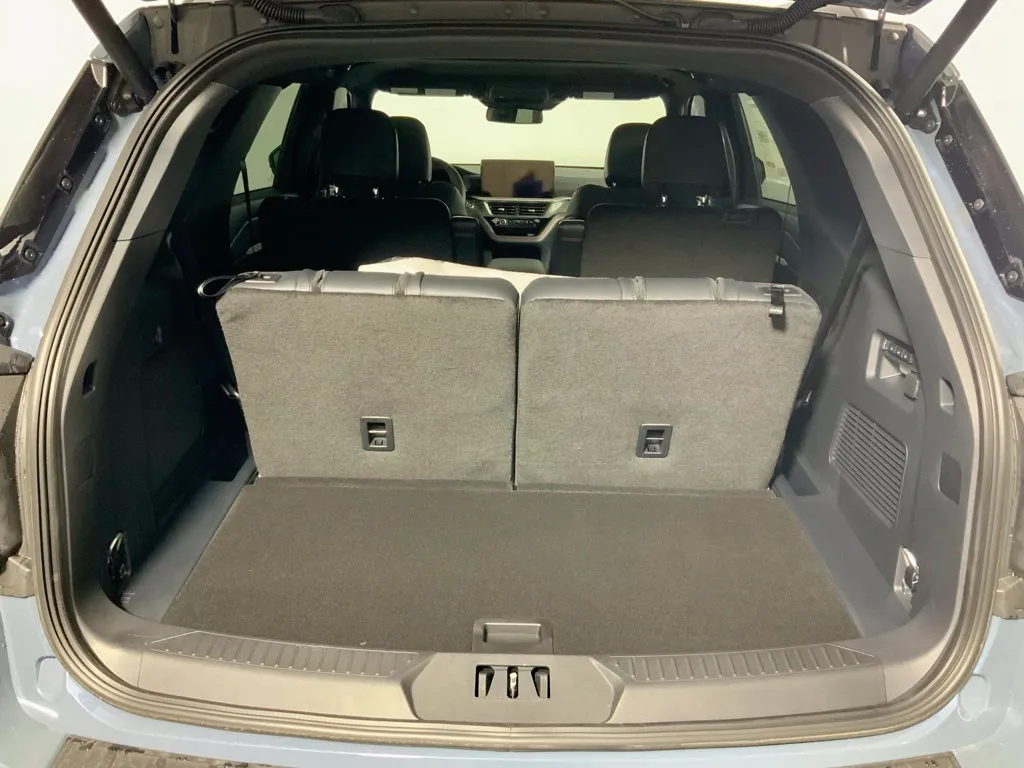 Ford Explorer photo 30