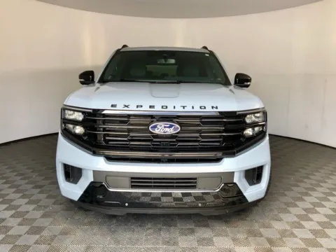 More photos of 2027 Ford Expedition Max Platinum at Don Wood Ford Lincoln, OH