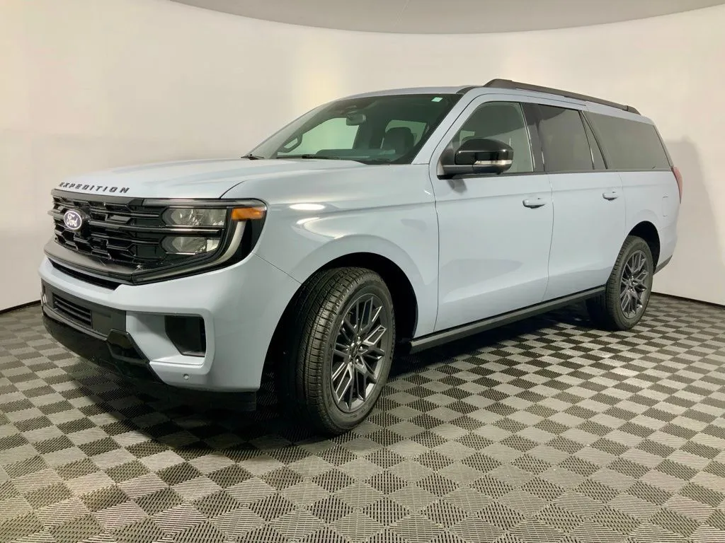 Ford Expedition MAX photo 8
