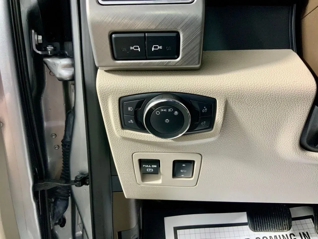 Ford F-150 photo 22