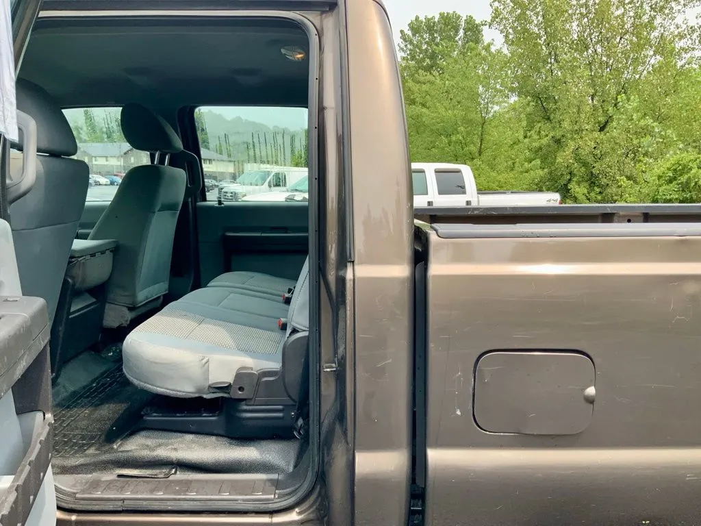 Ford F350SD photo 20