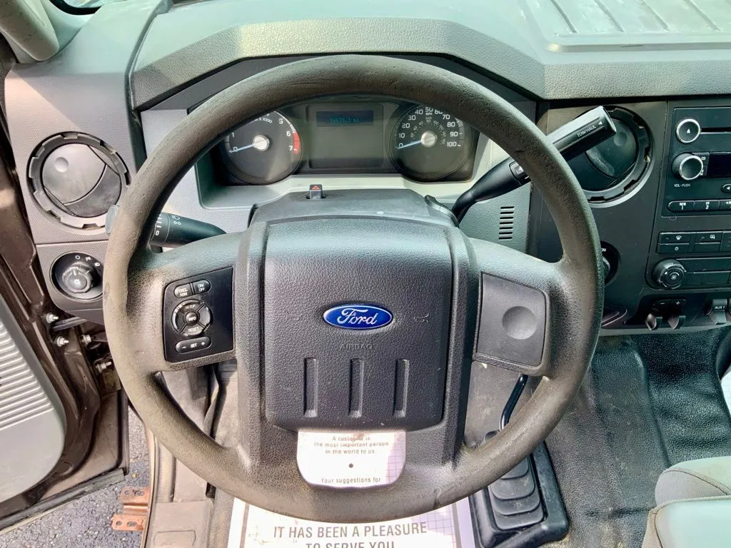 Ford F350SD photo 19