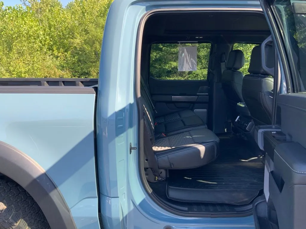 Ford F-150 photo 25