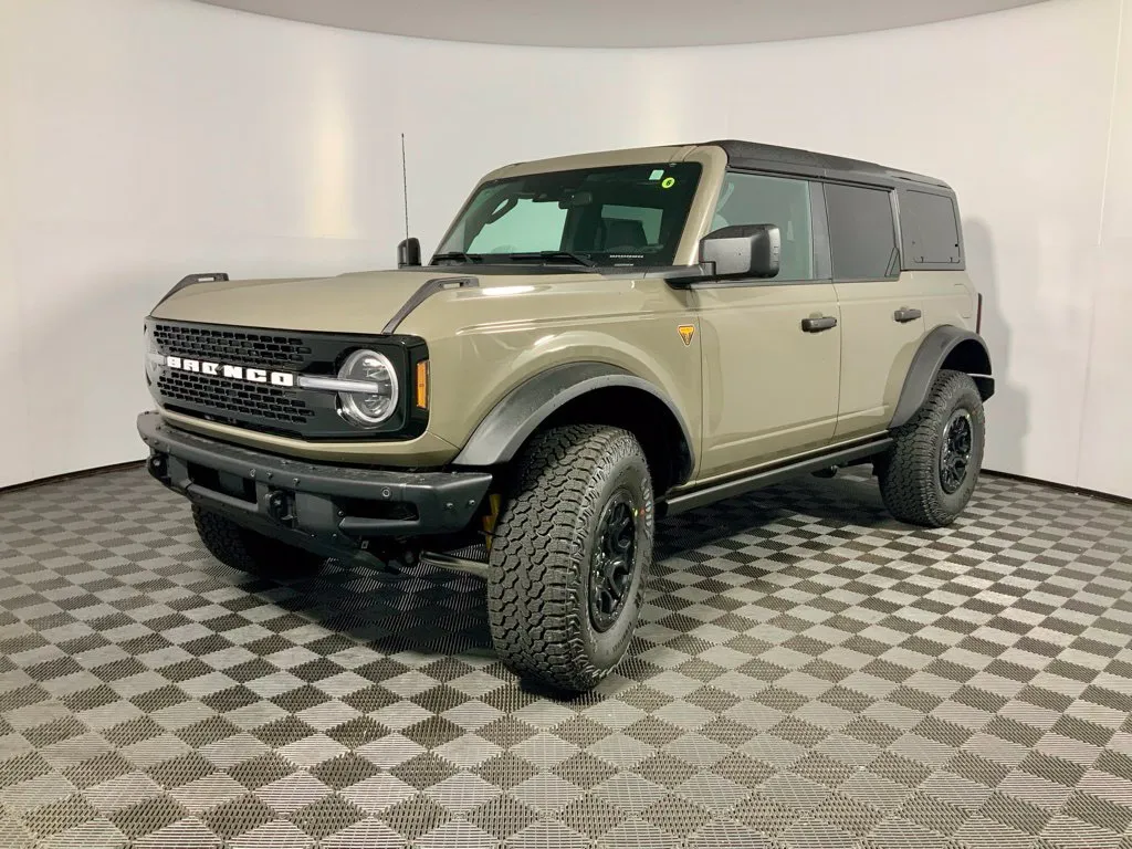 Ford Bronco photo 9