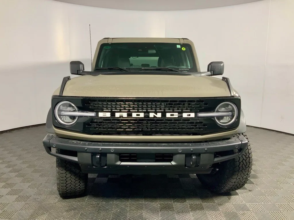 Ford Bronco photo 5