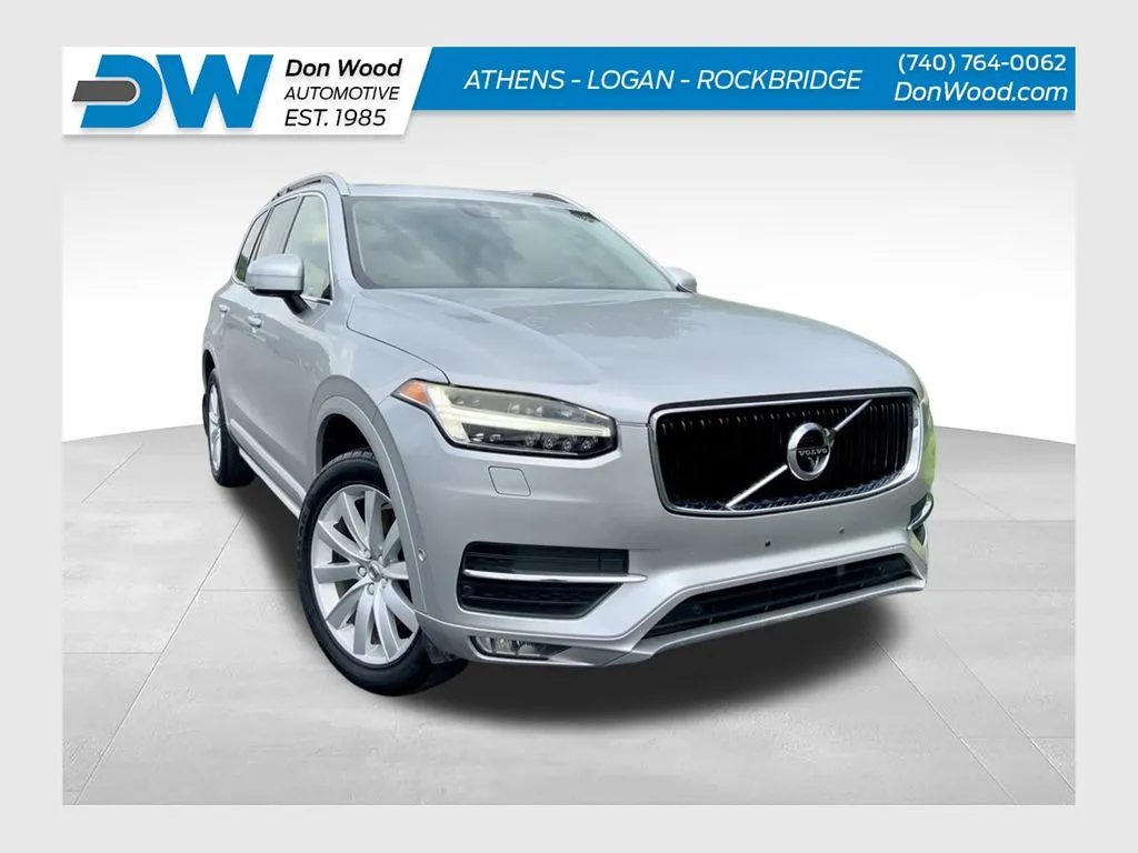 Silver 2016 Volvo XC90 T6 Momentum for sale in Athens, OH