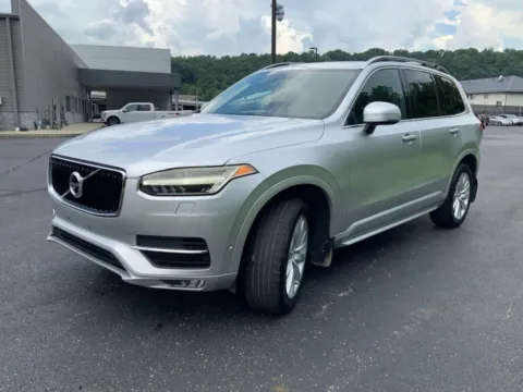 More photos of 2016 Volvo XC90 T6 Momentum at Don Wood Ford Lincoln, OH