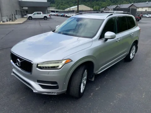 More photos of 2016 Volvo XC90 T6 Momentum at Don Wood Ford Lincoln, OH