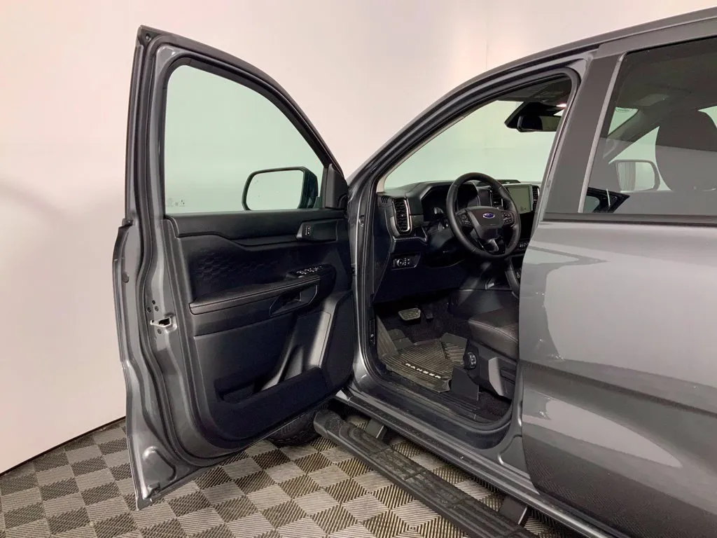 Ford Ranger photo 18