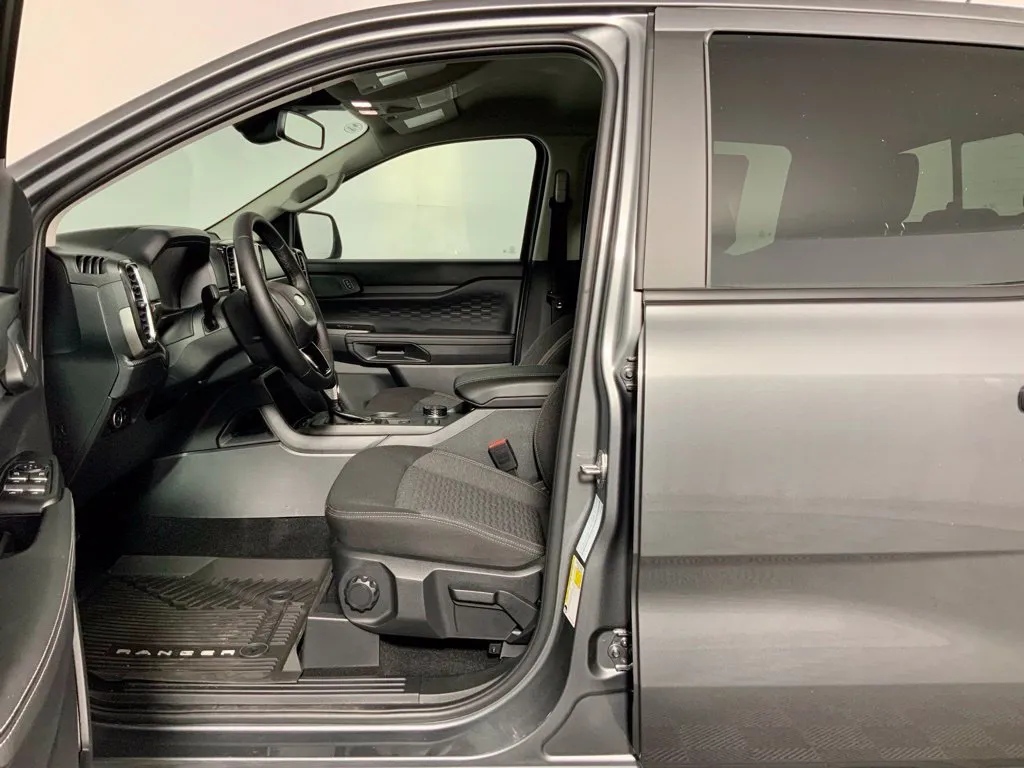 Ford Ranger photo 19