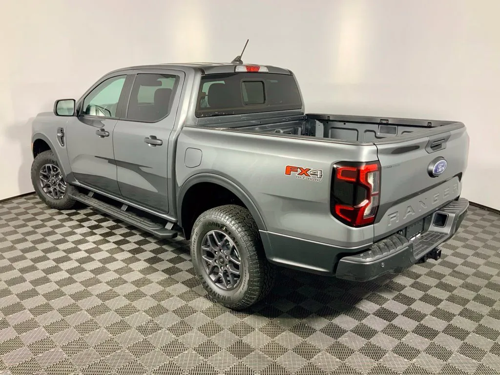 Ford Ranger photo 12