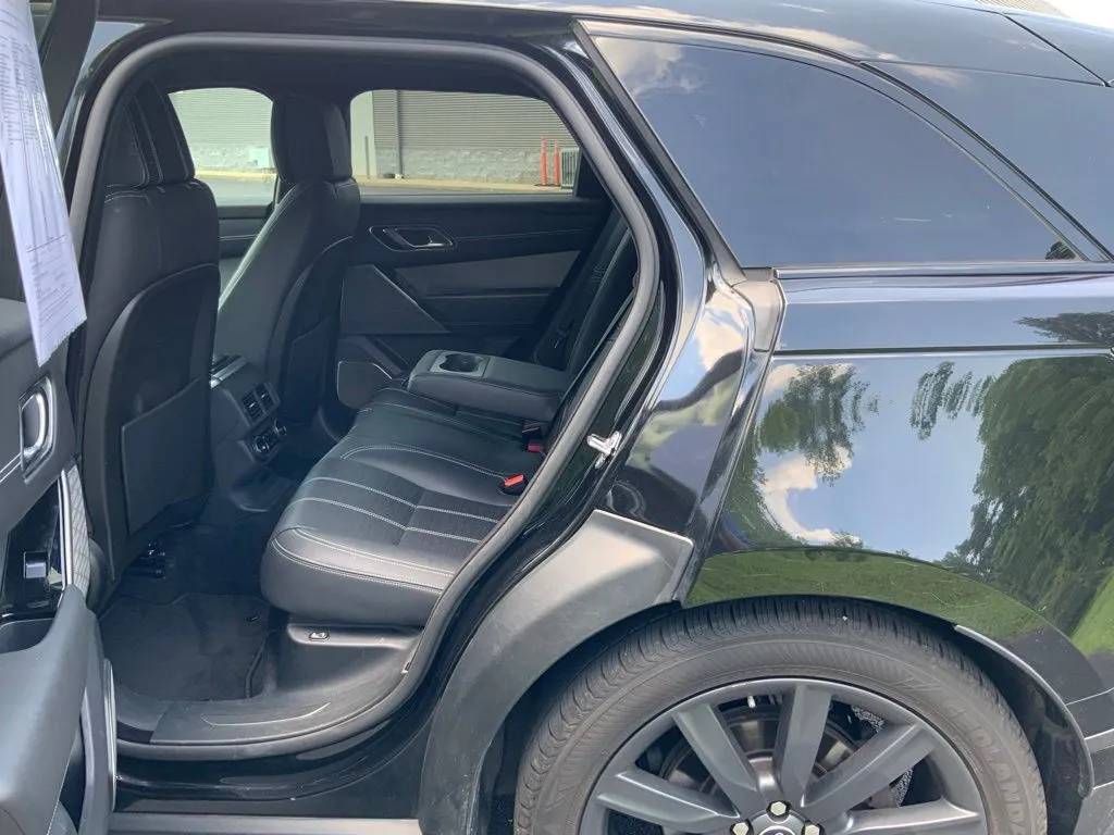 Land Rover Range Rover Velar photo 21