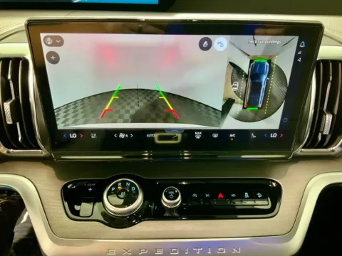 More photos of 2027 Ford Expedition Platinum at Don Wood Ford Lincoln, OH