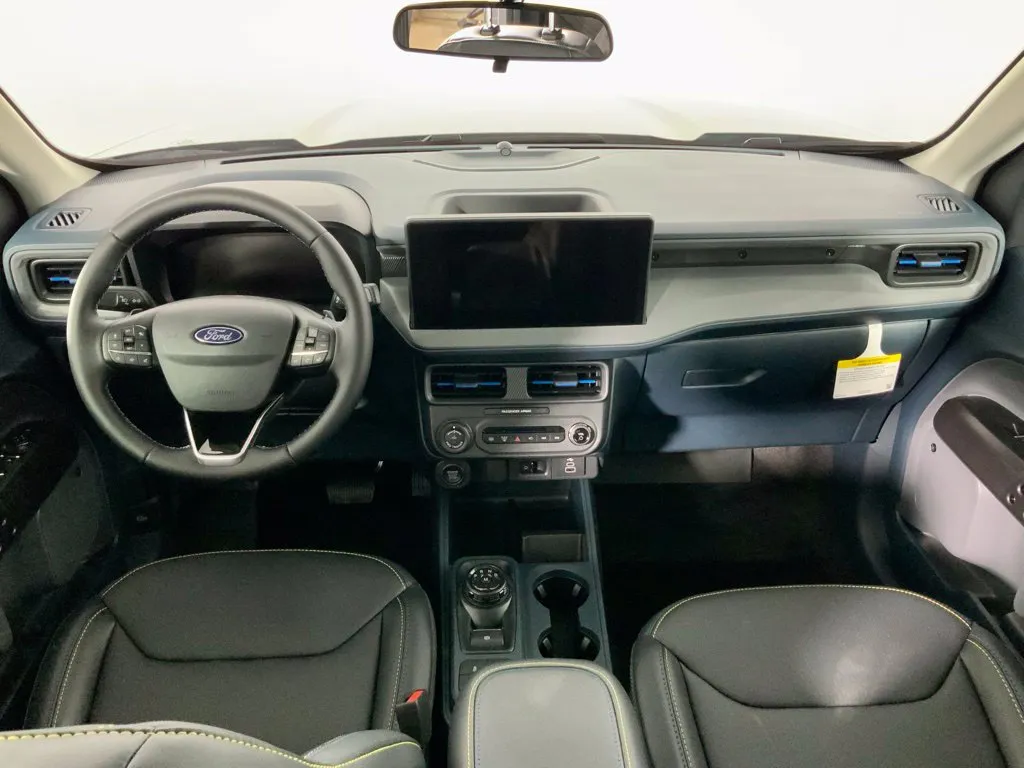Ford Maverick photo 21