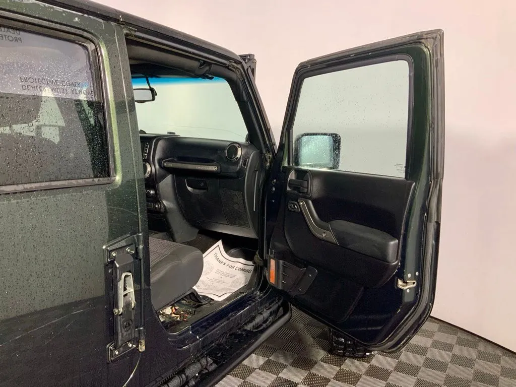 Jeep Wrangler photo 27