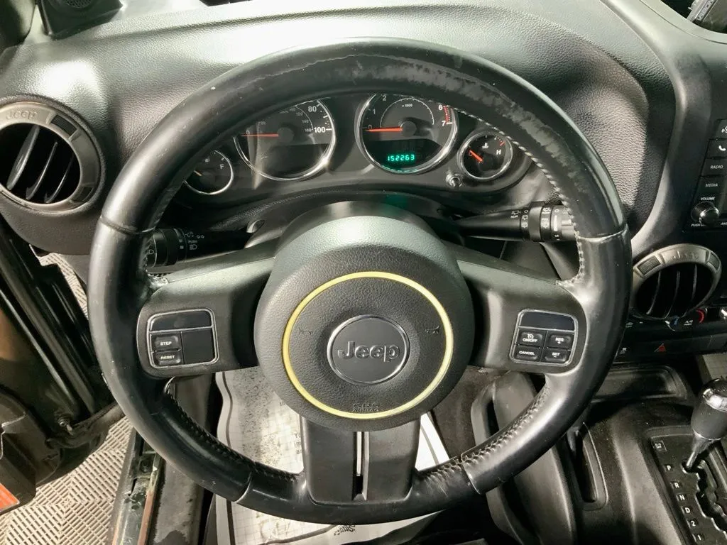 Jeep Wrangler photo 19