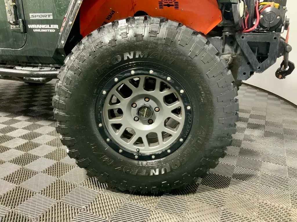 Jeep Wrangler photo 29