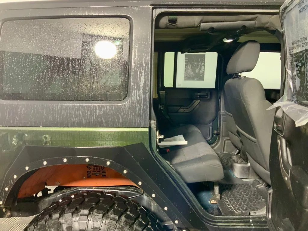 Jeep Wrangler photo 26