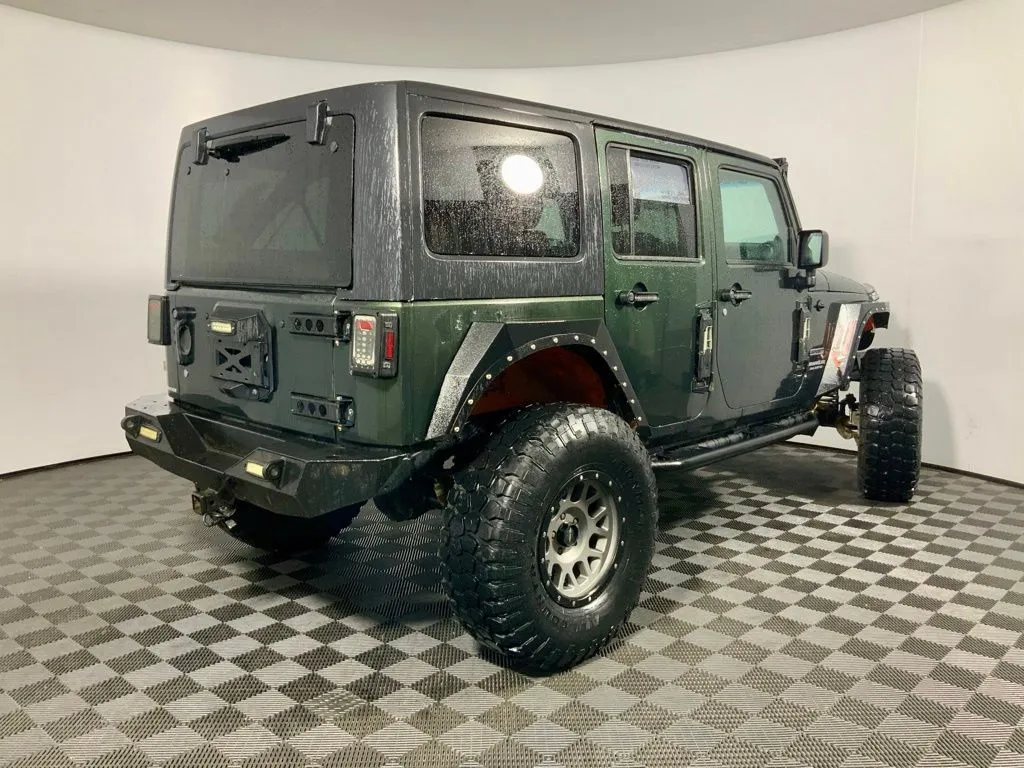 Jeep Wrangler photo 13