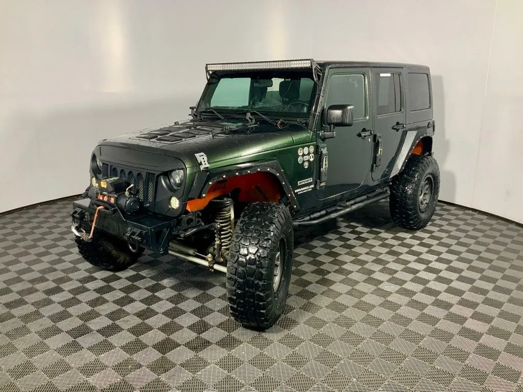 Jeep Wrangler photo 8
