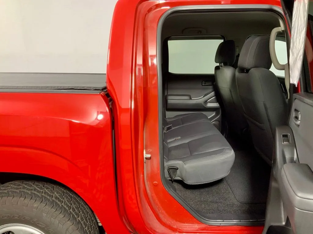 Nissan Frontier photo 30
