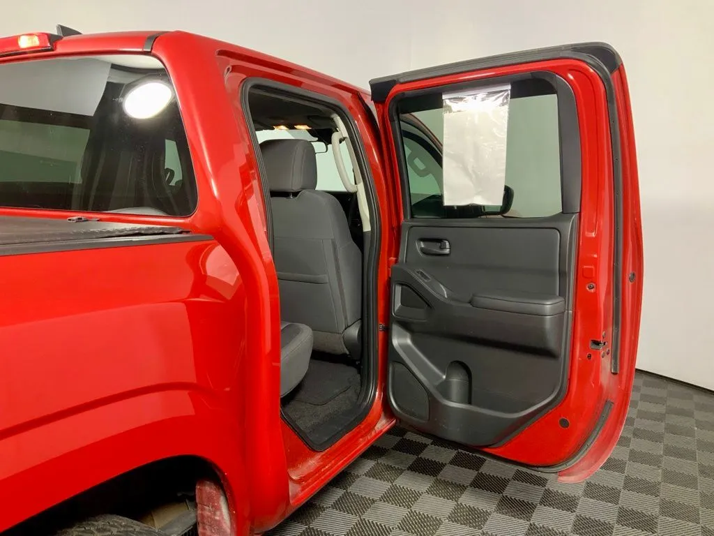 Nissan Frontier photo 29