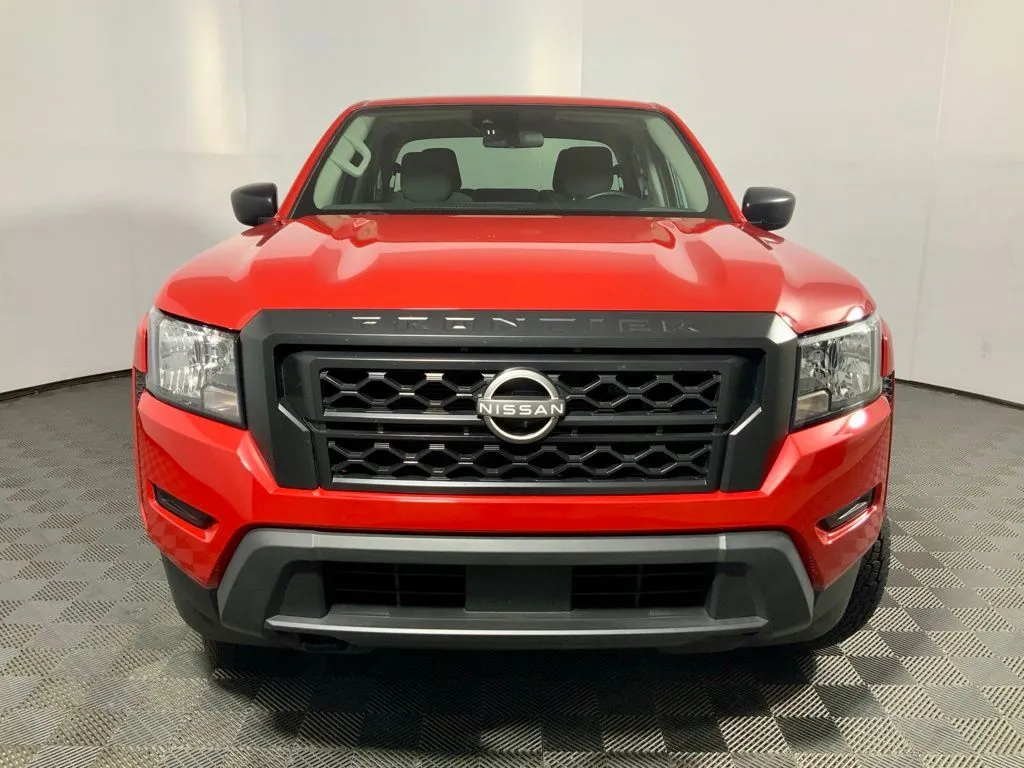 Nissan Frontier photo 4