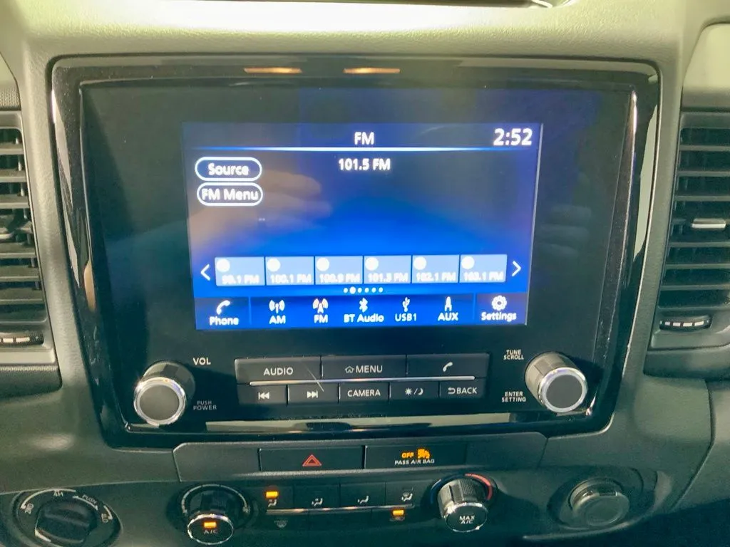 Nissan Frontier photo 22