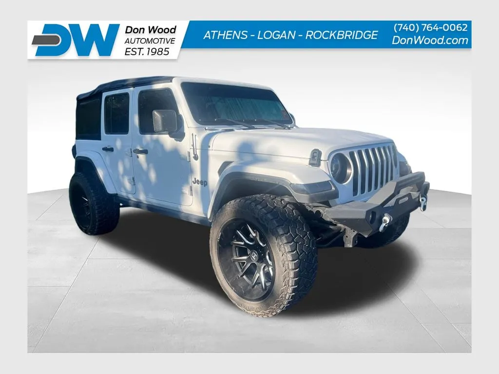 White 2018 Jeep Wrangler Unlimited Sahara for sale in Athens, OH