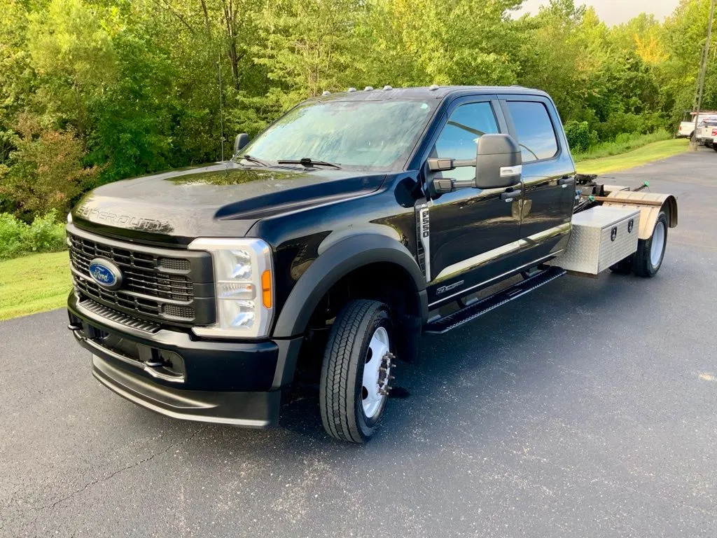 Ford F-550SD photo 5