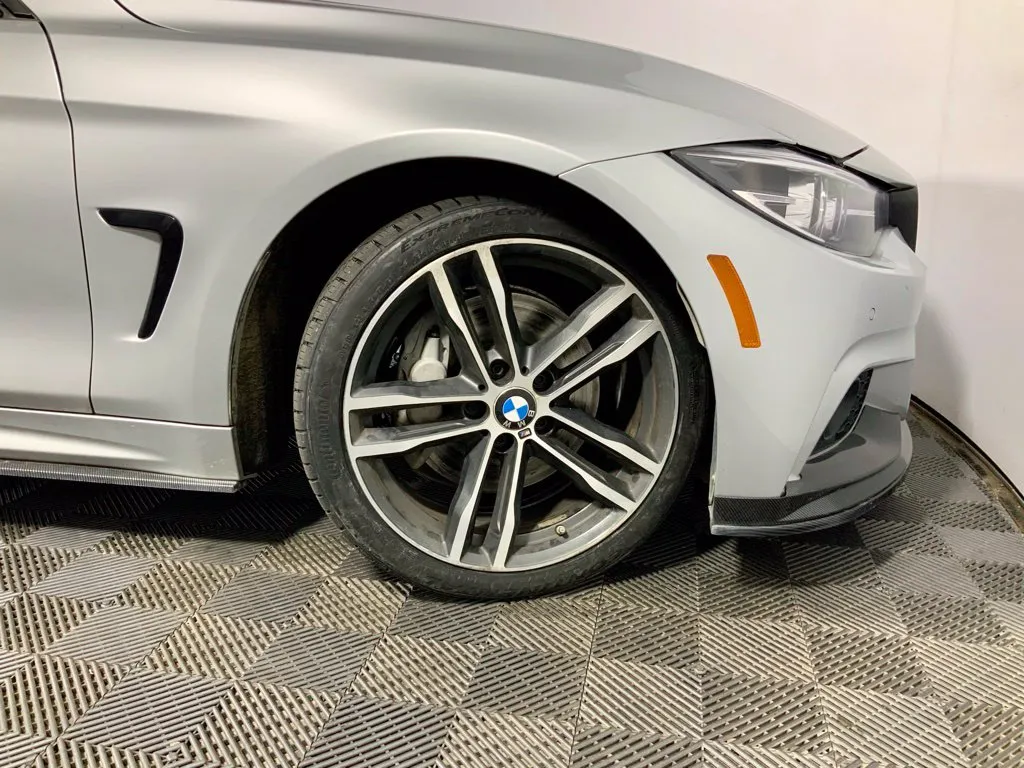 BMW 4 Series photo 32